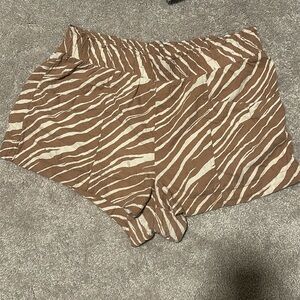 Linen Blend Animal Print Short